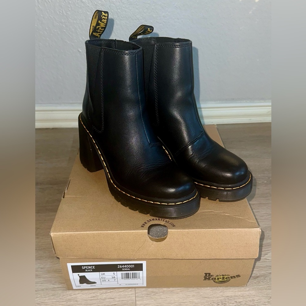 Dr. Martens Spence Chelsea Boots – Bold & Beautiful!